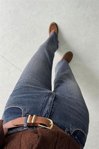 Desin Kesik Paça Straight Fit Kemerli Jean