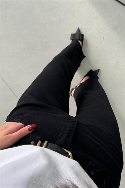 Desin Siyah Kesik Paça Straight Fit Kemerli Jean