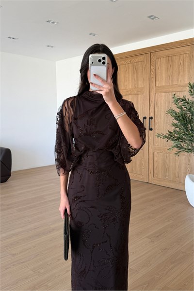 Ester Kahve Büzgülü Parıltılı Tül Elbise