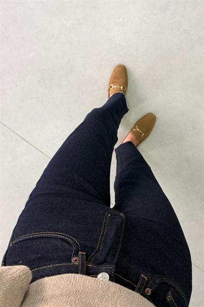 Fabia Lacivert Kesik Paça Boy Fit Jean