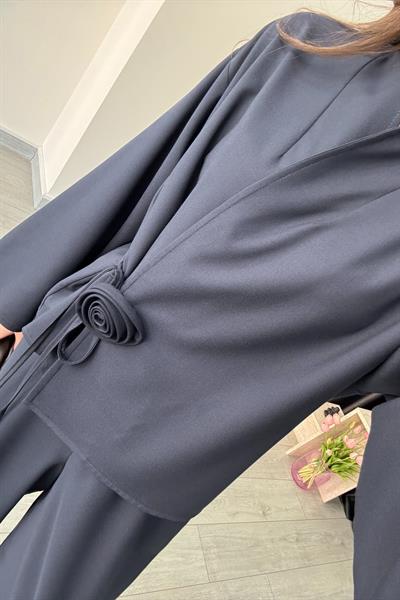 Gül Detaylı Lacivert Kimono Pantolon Takım