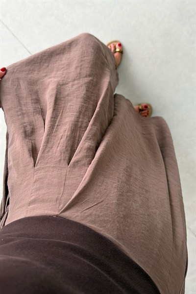 June Kahve Asimetrik Kesim Tensel Pantolon