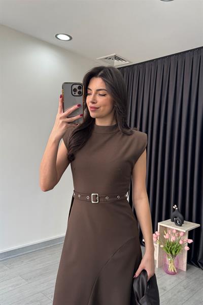 Kahve Kemerli Asimetrik Kesim Elbise