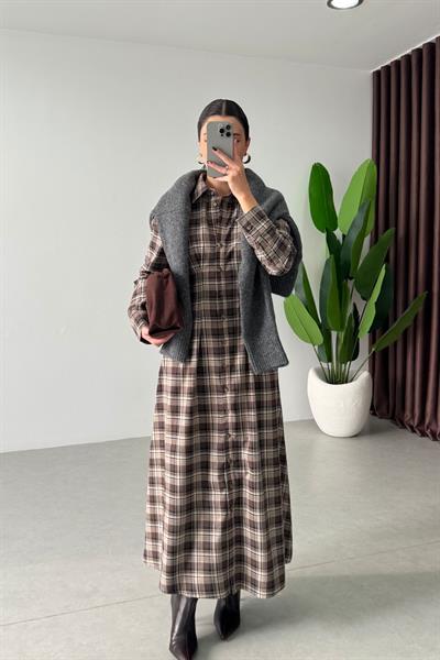 Karpen Kahverengi Belden Oturtmalı Ekoseli Elbise
