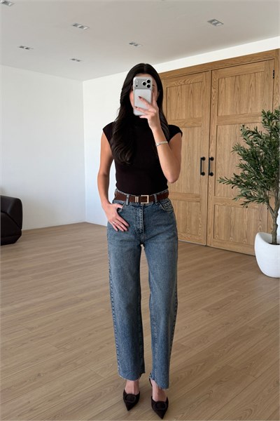Metis Mavi Tintli Kemerli Straight Fit Jean