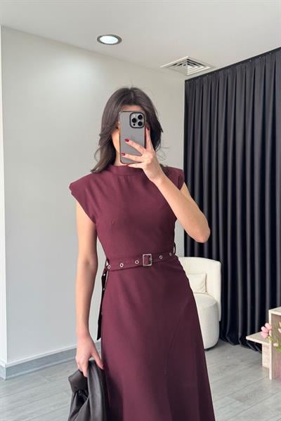 Mürdüm Kemerli Asimetrik Kesim Elbise