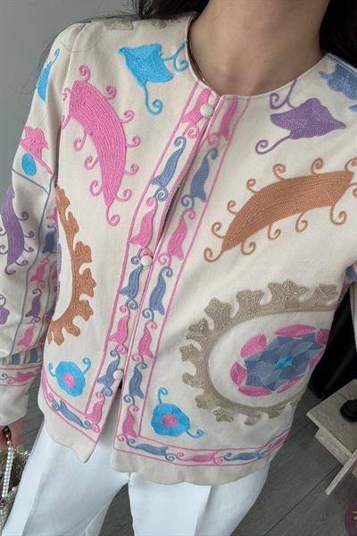Nakış Detaylı Tasarım Gabardin Ceket