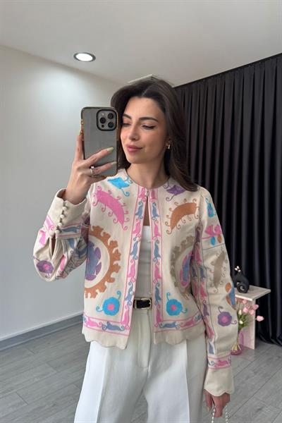 Nakış Detaylı Tasarım Gabardin Ceket