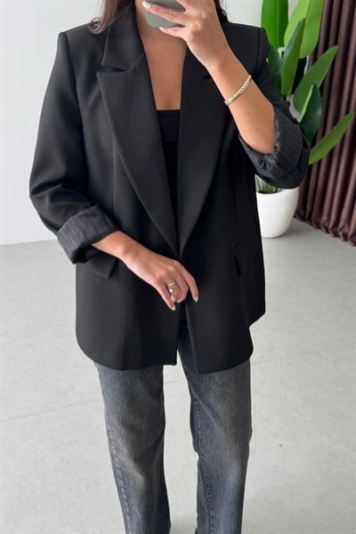 Nowan Siyah Çizgili Astar Detay Blazer