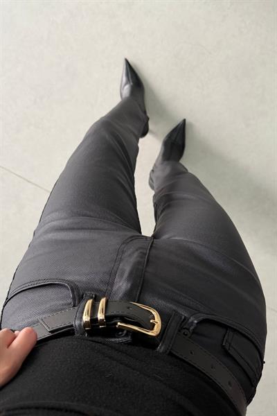 Olka Siyah Mumlu Boy Fit Jean