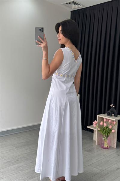 Papatya Detaylı Poplin Elbise