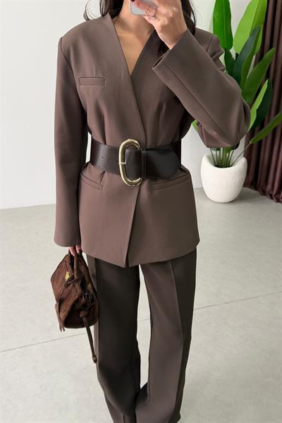 Ripa Kahve Kemerli Yakasız Blazer