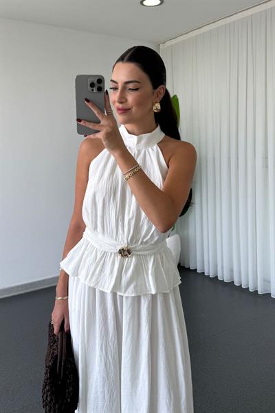 Sandra Beyaz Toka Detay Bluz Etek Takım