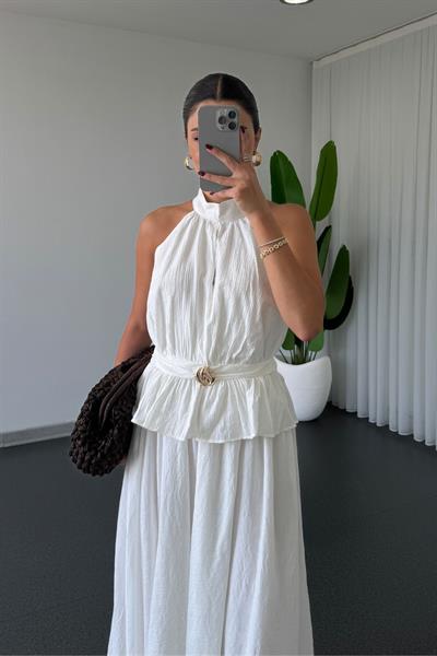 Sandra Beyaz Toka Detay Bluz Etek Takım