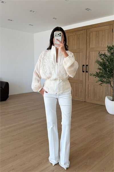 Sandra Ekru Dantelli İşlemeli Tasarım Ceket