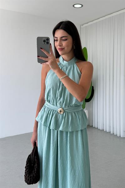 Sandra Turkuaz Toka Detay Bluz Etek Takım