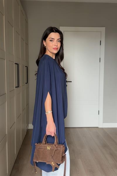 Sia Lacivert Vatkalı Asimetrik Kesim Modal Bluz