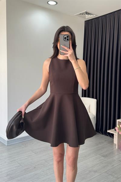 Sıfır Kol Volanlı Kahve Elbise 