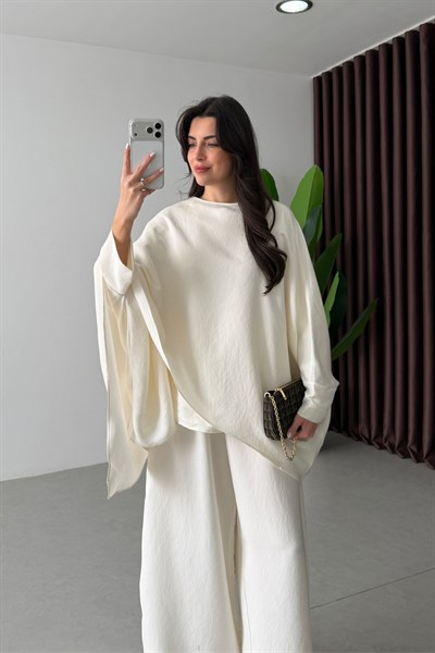 Sonia Ekru Pelerin Bluz Pantolon Takım 
