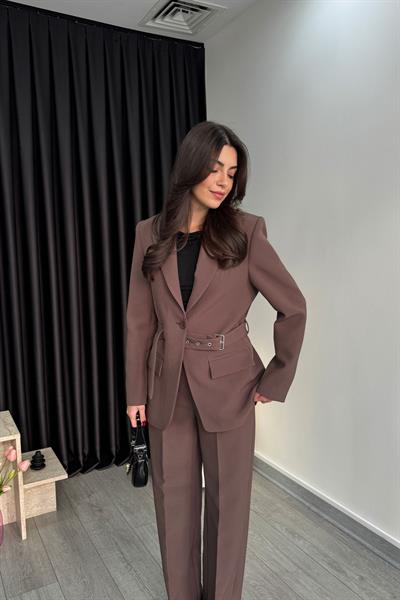 Tasarım Kemerli Kahve Blazer Ceket