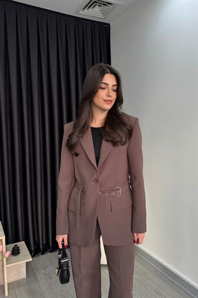 Tasarım Kemerli Kahve Blazer Ceket