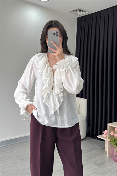 Fırfır Yaka Ekru Şifon Bluz