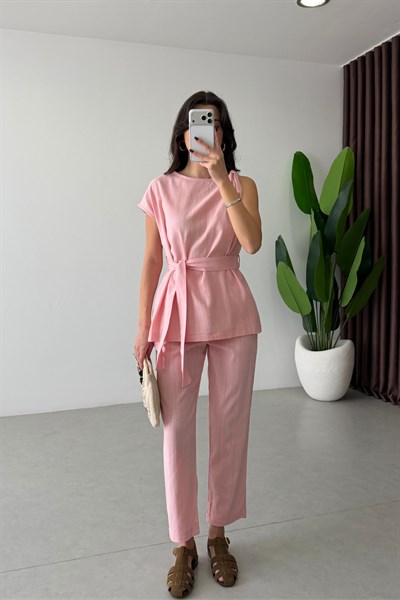 Vessa Pembe Omzu Burgulu Keten Takım