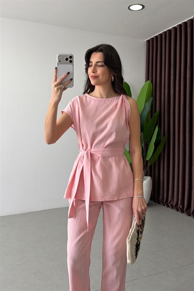 Vessa Pembe Omzu Burgulu Keten Takım