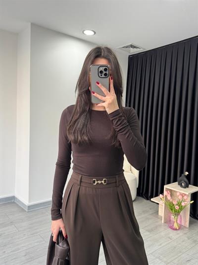 Yumuşak Dokulu Acı Kahve Kayık Yaka Body