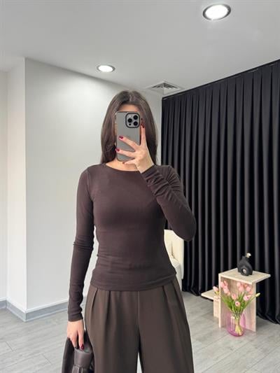 Yumuşak Dokulu Acı Kahve Kayık Yaka Body