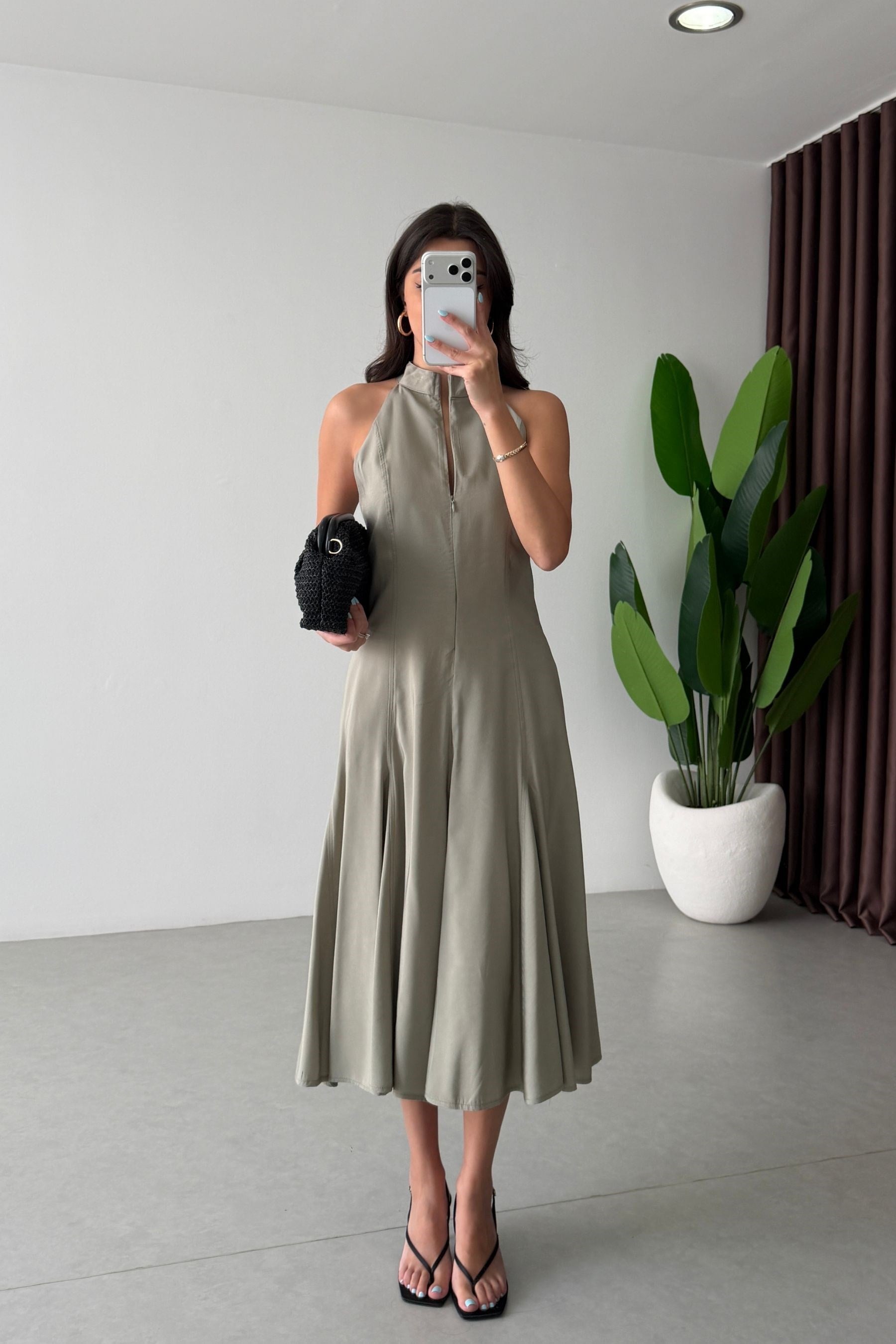 Alvis Vizon Halter Yaka Volanlı Elbise