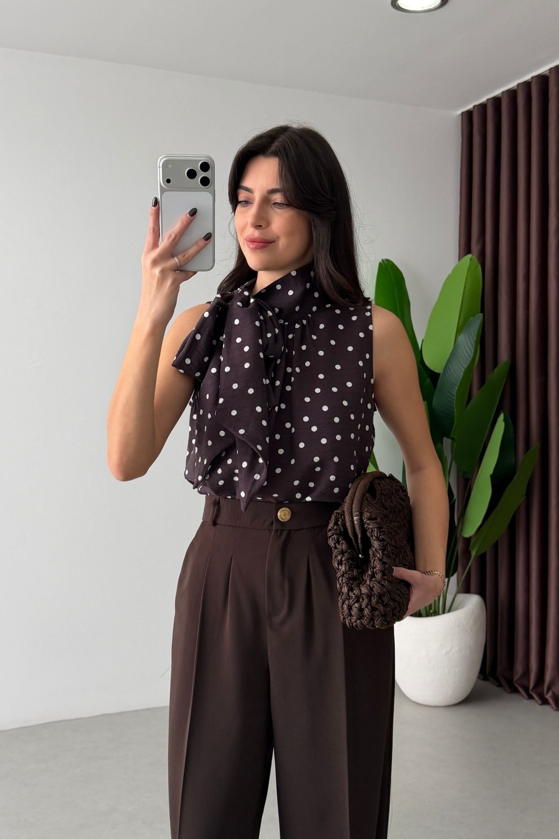 Harpy Kahve Fularlı Puantiye Şifon Bluz