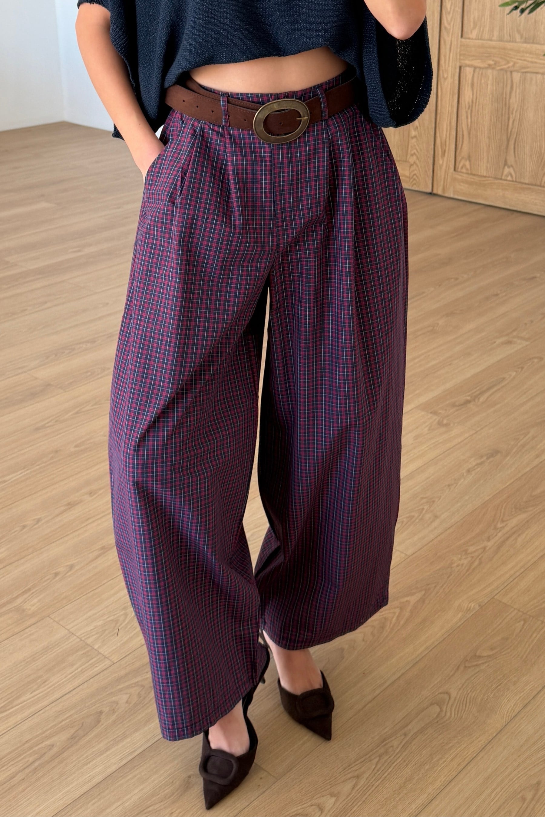 Kozy Bordo Ekoseli Kemerli Pantolon