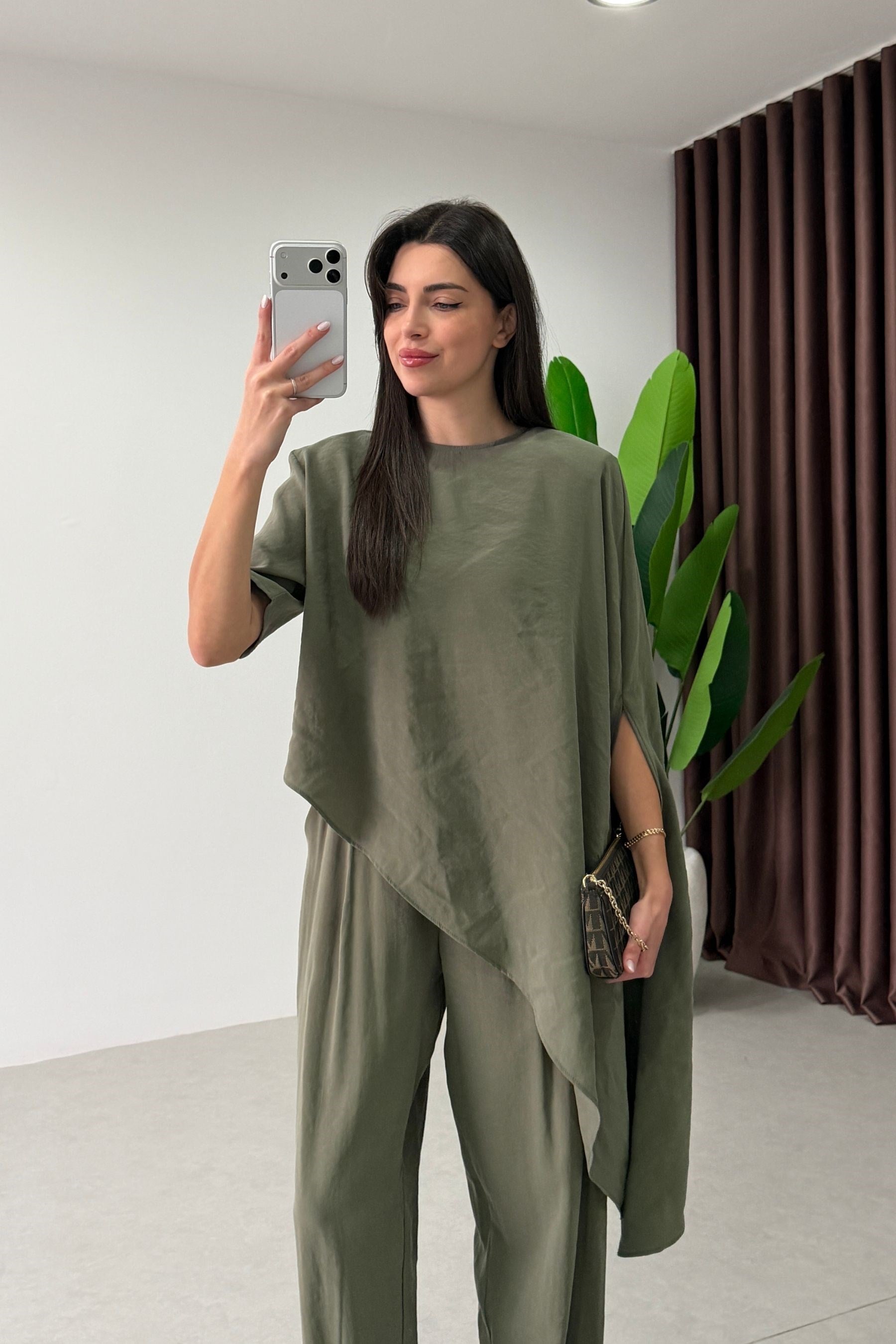 Lilly Haki Asimetrik Kesim Modal Takım