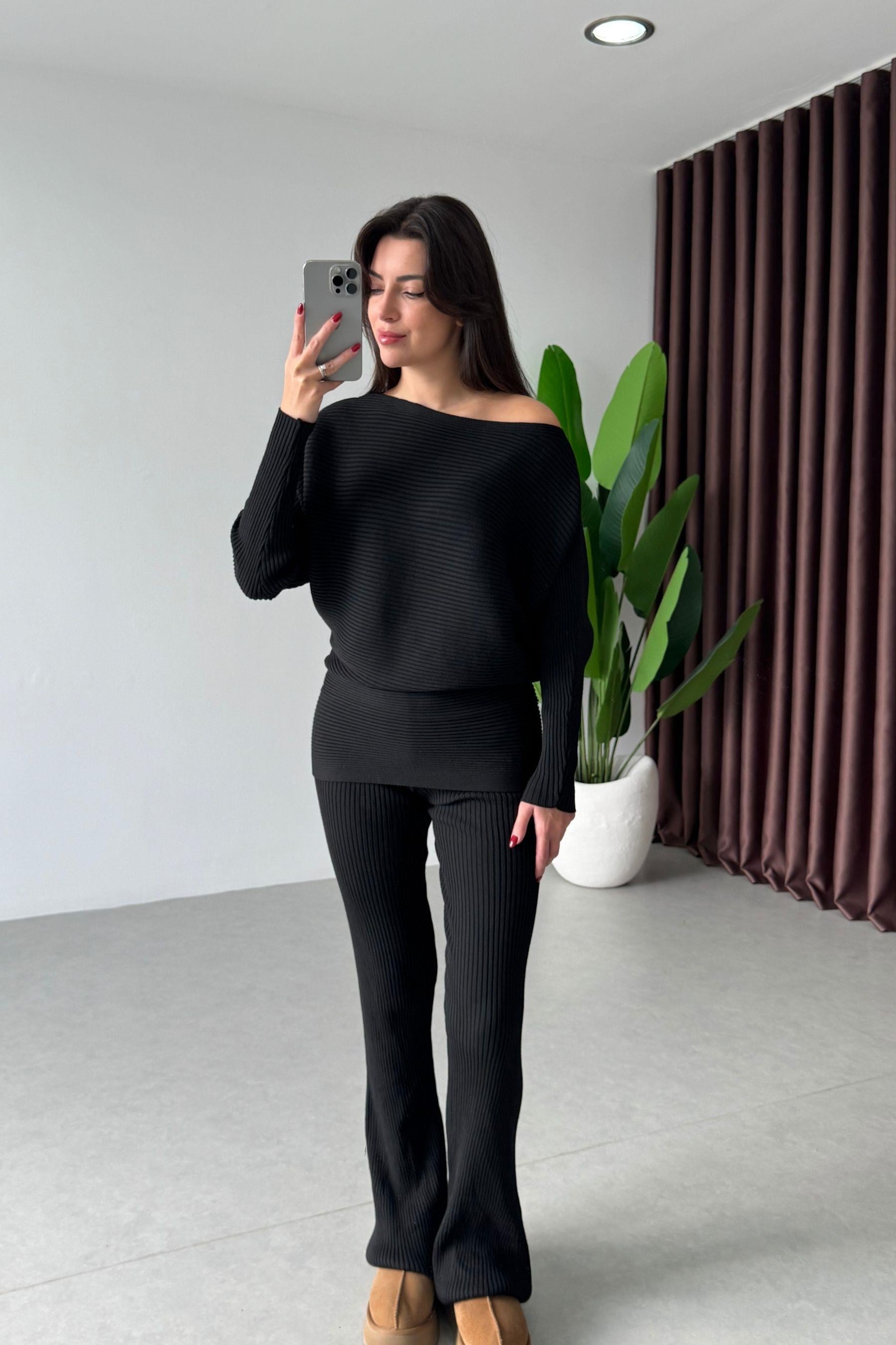 Lovisa Siyah Triko Takım