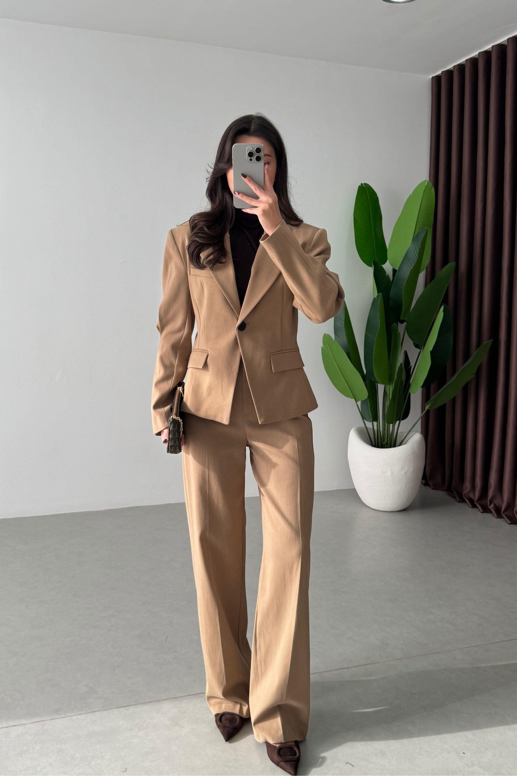 Mena Camel Belden Oturtmalı Ceket Pantolon Takım