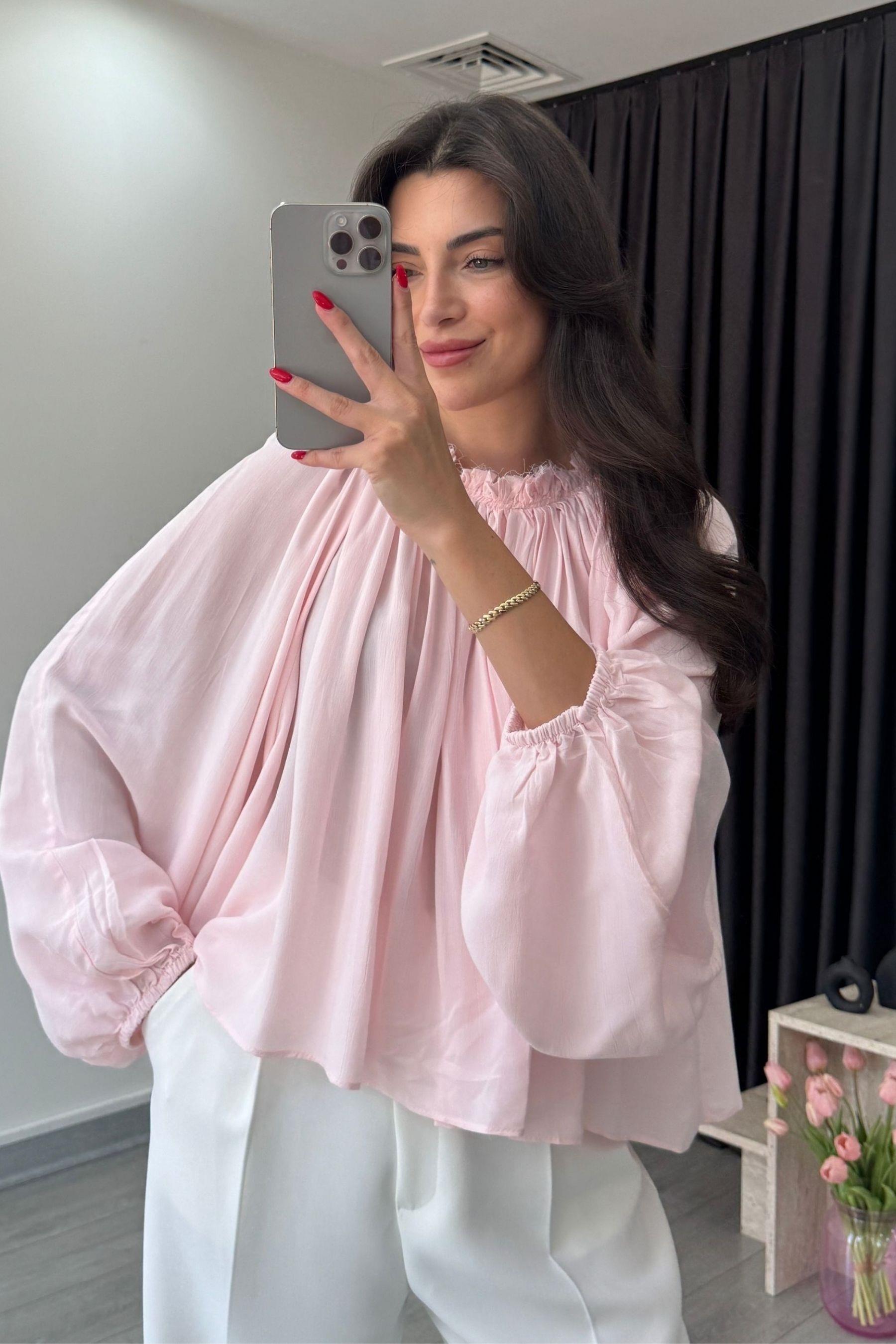 Pembe Büzgü Yaka Şifon Buluz 