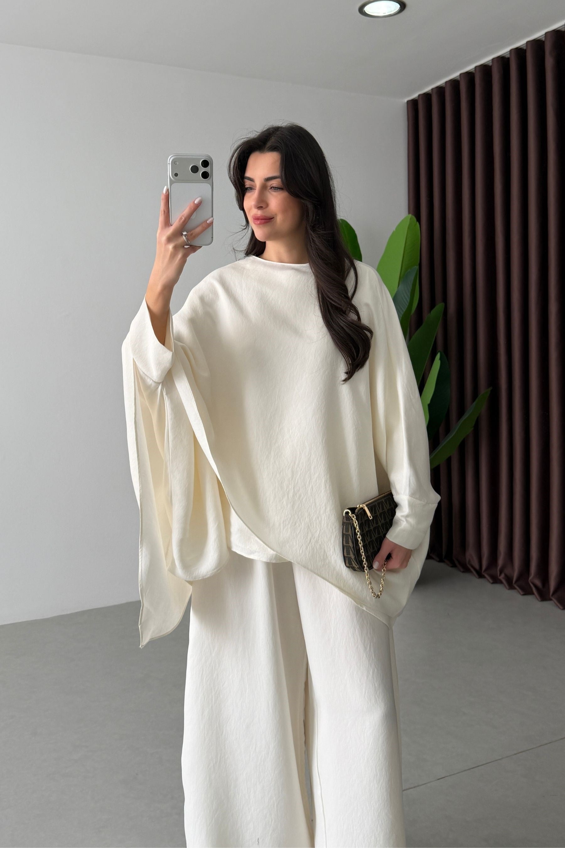 Sonia Ekru Pelerin Bluz Pantolon Takım 