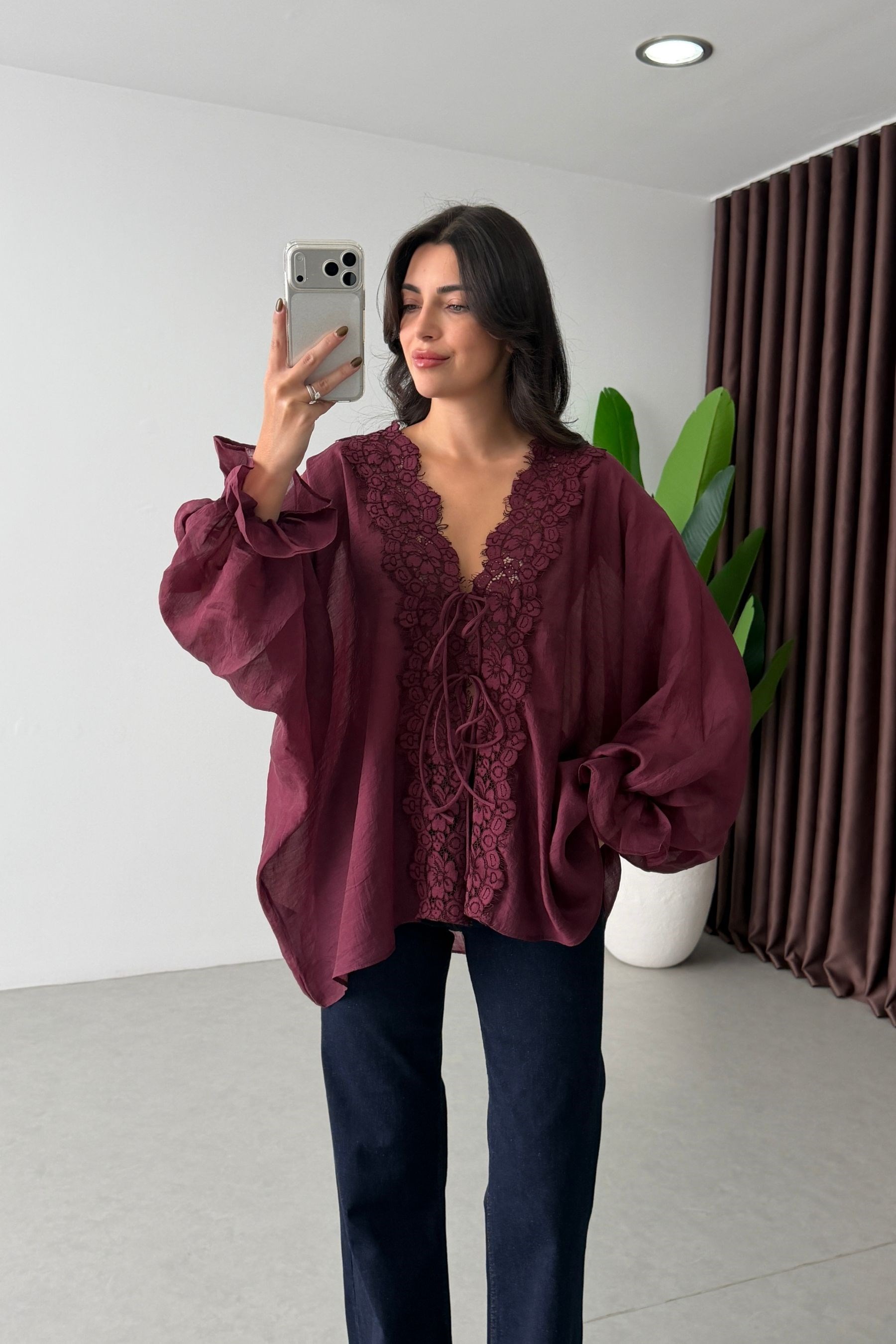 Tely Bordo Dantelli Şifon Bluz