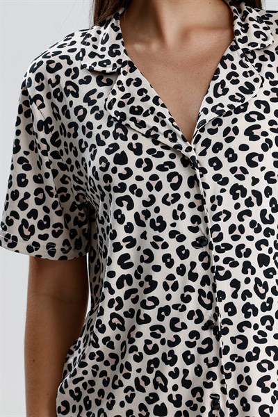 Kadın Düğmeli Leopar Desen Kısa Kollu Pijama Takım