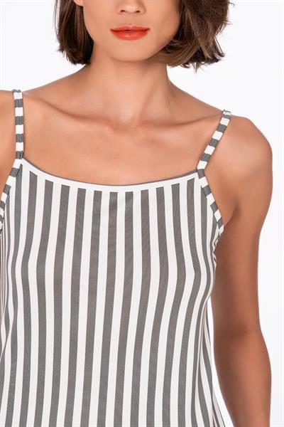 Kadın Çizgili İp Askılı Şortlu Pijama Takımı