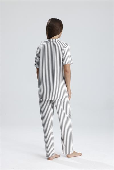 Kadın Düğmeli Kısa Kollu Dikey Çizgili Pijama Takım | Gri 