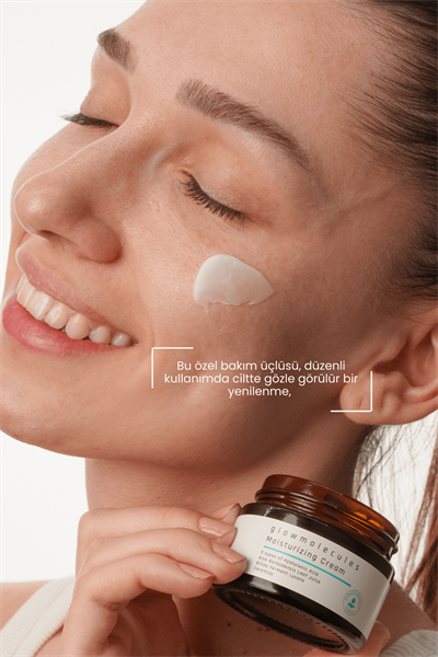 glowmolecules YOĞUN NEMLENDİR AYDINLAT VE KORU 3LÜ SET - MOİSTURİZİNG KREM & VİTAMİN C & GÜNEŞ KREMİ
