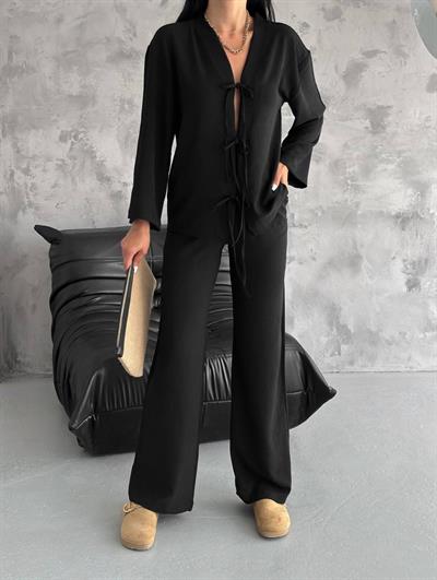 Bağcıklı Siyah Takım