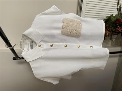 Beyaz Renkli Cep Nakışlı Gömlek