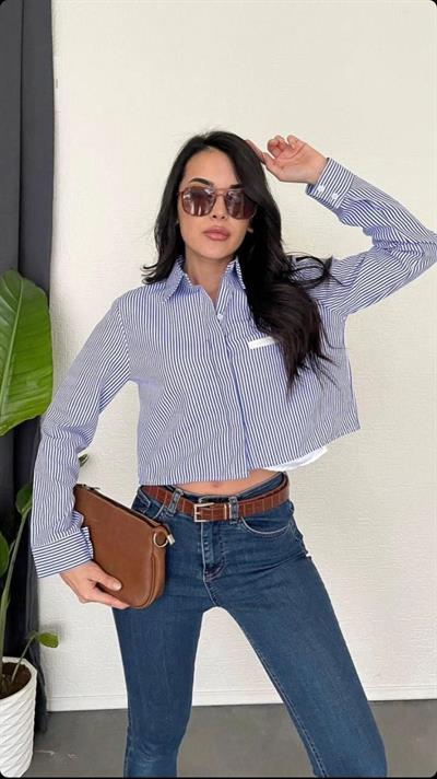 Mavi Çizgili Crop Gömlek