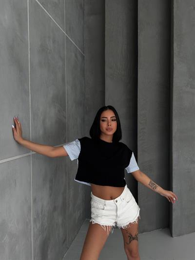 Mavi Çizgili Siyah Crop Tişört