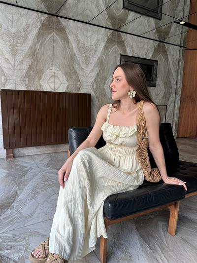 ASKILI KRASLI SARI ELBİSE