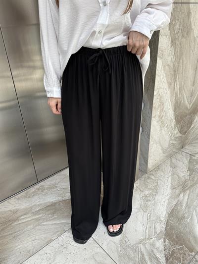 BELİ BAĞLAMLALI TENSEL BOL PANTOLON - SİYAH