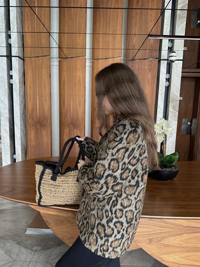 KAHVE LEOPAR DESENLİ İKİ DÜĞMELİ KAŞE CEKET